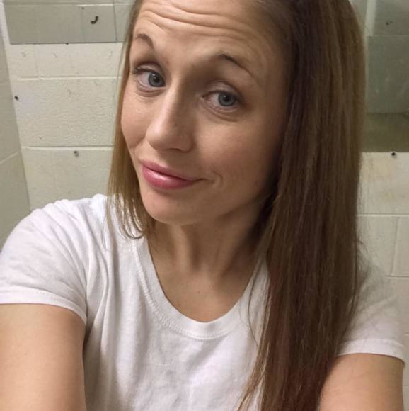 angelabates82